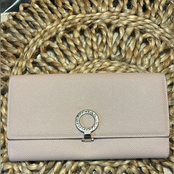 BVLGARI LOMG ITALIN BABY PINK PEBBLED CALF LEATHER WALLET - Picture 3 of 7